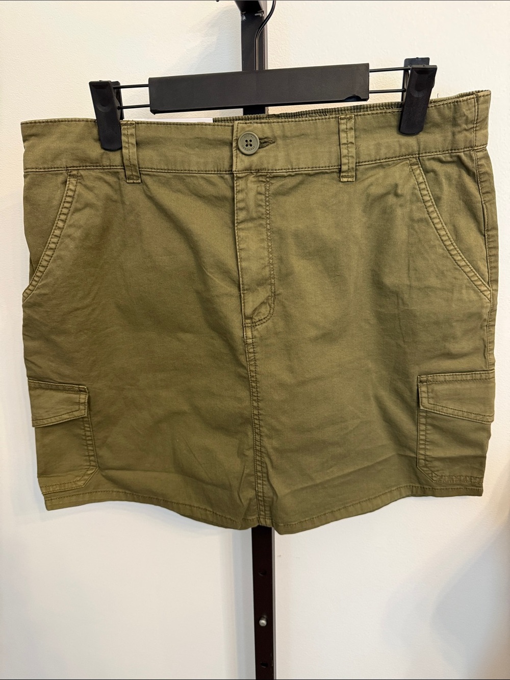 NWT Social Standards Sanctuary Ovive Green Cargo Mini Skirt - Women's Utility